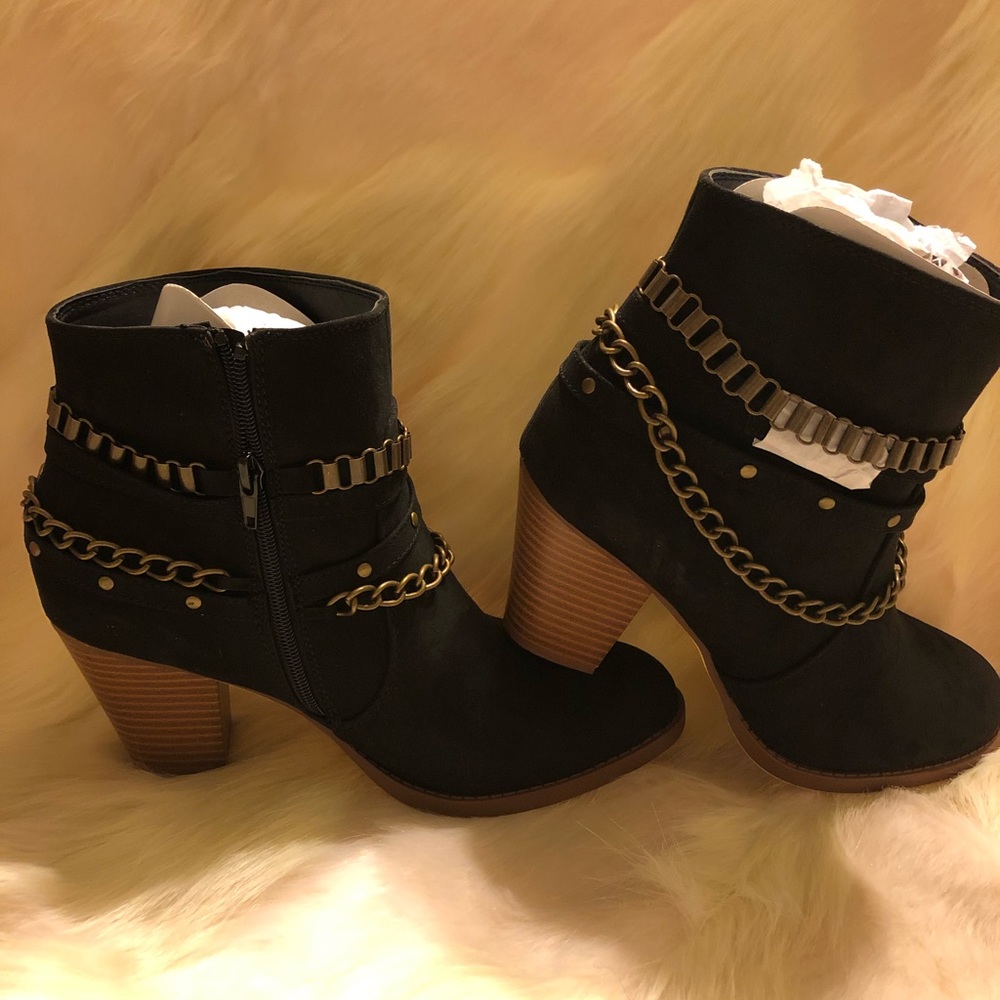 Ankle boots